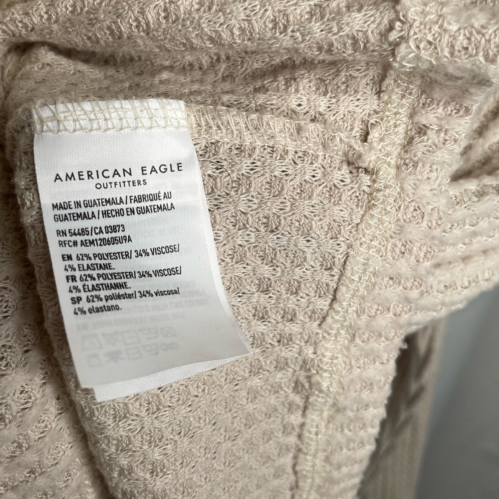 American Eagle Top Ivory Waffle Knit Long Sleeve Button-Front - Picture 4 of 4